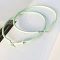 Boucles d'oreilles créoles vert clair mates avec texture caoutchouc pour femme - Peinture Caoutchouc Vert Haricot