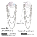 Dettaglio degli orecchini con perle barocche e nappe in acciaio inox con dimensioni - Catena di Perle Argento (JDE0308018-S)