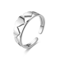 Close-up of geometric silver open ring featuring a continuous hollow heart pattern - Heart Pattern Style (切割戒-3)