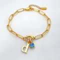 Bracelet en acier inoxydable doré 14K avec breloque lettre D et pierre bleue - Lettre D / Or