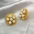 Vintage style 18K gold plated stainless steel stud earrings with white pearls - Gold Sunflower Vintage Large Style (TE-15151)