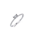 Eleganter s925 Silberring mit Smaragdschliff-Zirkon und halber Ewigkeitsband-Fassung - US Größe 9 / Silber
