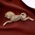 Macro spilla a forma di cavallo placcata oro 18k stile vintage su sfondo di seta rossa - Spilla 6# - Oro Antico - Pony