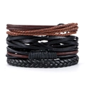 Set de pulseras de cuero trenzado multicapa en negro y marrón sobre fondo blanco limpio - Juego de 4 piezas / Mezcla de Negro y Marrón