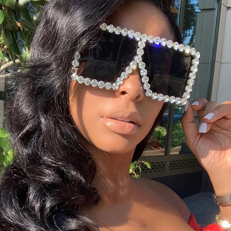 Luxury Oversized Square Rhinestone Sunglasses For Women UV400 Protection AC Lens PC Frame Fashion Sparkly Gradient Crystal Shades For Party Travel Vacation