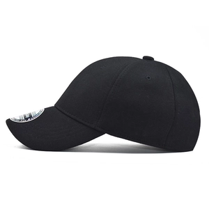 Classic black closed-back baseball cap in twill cotton with spandex for outdoor sun shade
