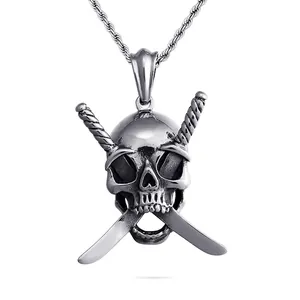 Pendente Teschio Gotico Con Spade Incrociate Acciaio Inossidabile Punk Rock Gioielli Colore Argento Per Uomo