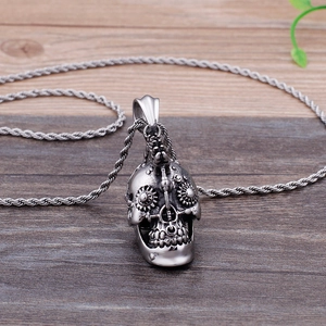 Gothic mechanical skull pendant necklace in silver stainless steel with gear details