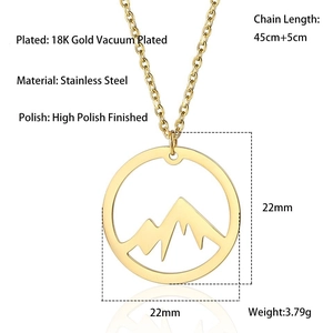 Disegno tecnico del ciondolo montagna placcato oro 18K 22mm con catena regolabile da 45cm