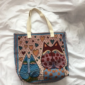 Cat pattern canvas tote bag with pink polka dots and heart design for women
