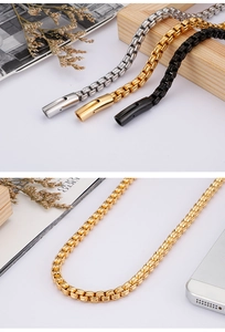 Detailed close-up of 6mm square pearl box chains in gold, silver, and black finishes