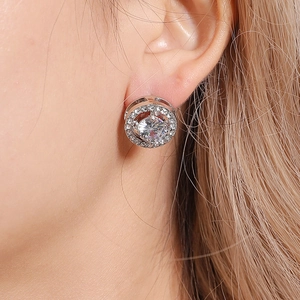 Sparkling silver round zircon halo earrings set with brilliant central solitaire stone