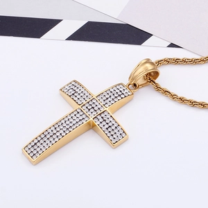 Collier croix incurvée en acier inoxydable doré hip hop avec diamants et chaîne torsadée