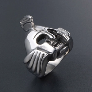 Vintage steel ring featuring a Spartan helmet and skull design in a matte silver finish