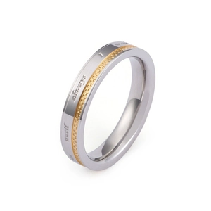 Bague bicolore argent et or minimaliste avec des lettres anglaises de motivation gravées