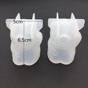 3D cute pig silicone mold for DIY resin casting and gypsum decor, 5cm x 6.5cm size