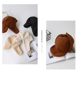 Collage di cappelli da aviatore in pile con paraorecchie in marrone, nero e beige