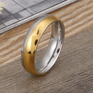 Bague de couple minimaliste bicolore or et argent en acier inoxydable au fini poli