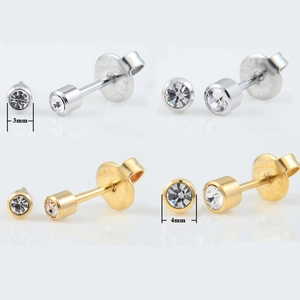 Detailed comparison of 3mm and 4mm round crystal stud earrings in gold and silver finish