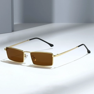Vintage Rechthoekige Zonnebril Voor Dames Klein Metalen Frame Retro Mode UV400 Vierkante Zonnebril Luxe Reizen Feest Accessoire