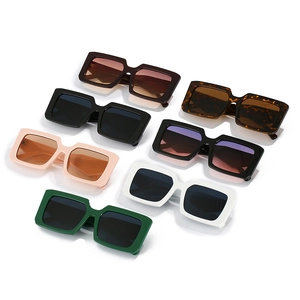 Fashionable rectangle thick frame sunglasses set in seven trendy colors for women