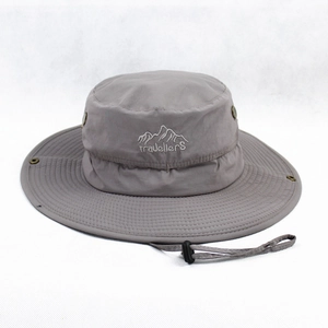 Chapeau de soleil gris avec bord large, broderie de montagne et cordon ajustable