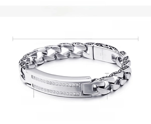 Detail of 12mm wide stainless steel dragon link bracelet showing 225mm length and 71g weight