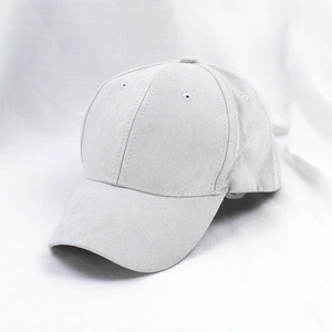 Detail of the high-quality suede texture and stitching on the light grey baseball cap