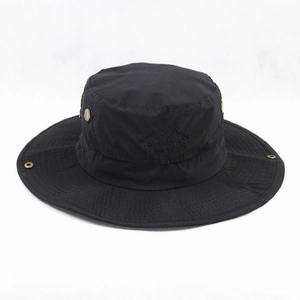 Chapeau de soleil noir à large bord avec logo travellerS brodé pour le plein air