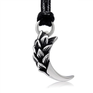 Retro Dragon Scale Wolf Tooth Pendant Necklace 316L Stainless Steel Vintage Claw Gothic Jewelry For Men And Women