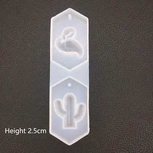 Silicone mold for DIY cactus and flamingo pendants with hexagonal frame, 17.5x5x2.5cm