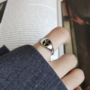 925 sterling silver minimalist cross ring with black enamel oval on vintage open band
