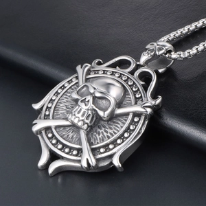 Vintage punk skull steering wheel pendant in silver stainless steel with box chain