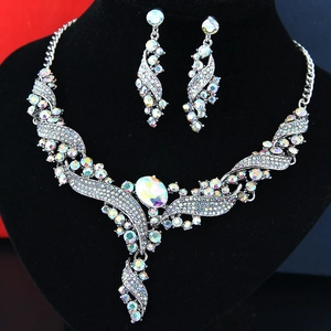 Bridal Alloy Rhinestone Necklace And Earrings For Wedding Banquet Women Korean Style Retro V-Shape Bow Silver Tone Jewelry