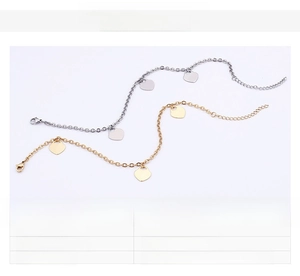 Détail de la chevillère cœur en acier inoxydable plaqué or 18K avec dimensions