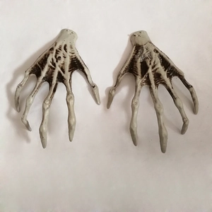 Lifelike skeleton hand skeleton bone props for Halloween party decoration and haunted house