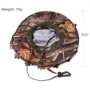 Macro view of 3D leaf camo sun hat showing 34.5cm brim diameter and 75g weight detail