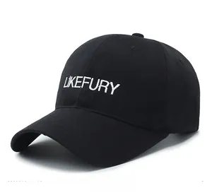 Vue latérale d'une casquette noire avec broderie LIKEFURY en coton de qualité