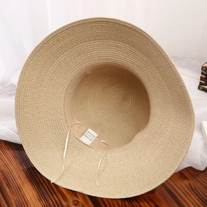 Cappello da sole classico in paglia di carta naturale a tesa larga con cordino