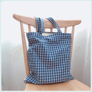 Sac fourre-tout en toile à carreaux bleus et blancs avec poignées pour usage quotidien