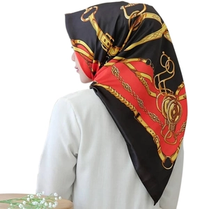 90x90cm satin square hijab featuring black and red belt chain prints on a model