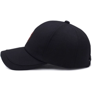 Classic black twill baseball cap with shield patch for men and outdoor leisure sun protection