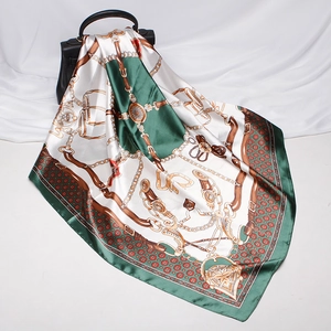 Elegant 90cm satin silk square scarf with green borders and vintage horsebit pattern