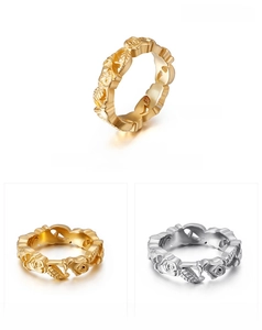 Detailed comparison of 5mm rose pattern rings in 18K gold and steel finishes