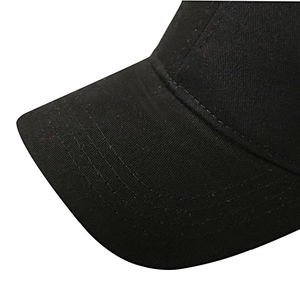 Classic black ponytail baseball cap in cotton twill fabric with reinforced brim stitching