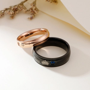 Couples stainless steel crown rings in rose gold and black with His Queen King engraving