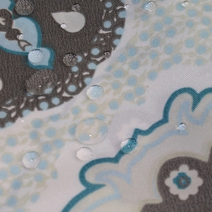 Thick paisley polyester shower curtain featuring advanced waterproof lotus leaf water droplets