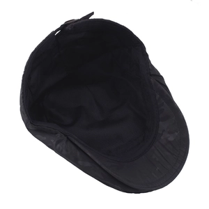 Quick-dry black sun protection ivy cap with mesh lining and camo brim detail