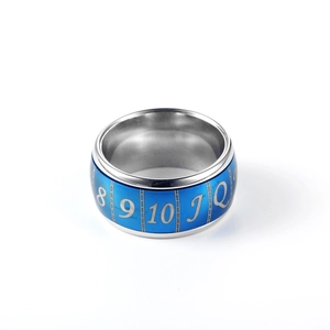 Spinning stainless steel poker ring with silver and blue card suits pattern for men
