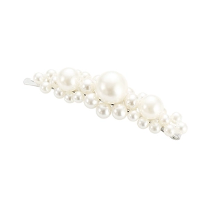 Elegant Korean style pearl hair clip featuring white faux pearls on silver metal base